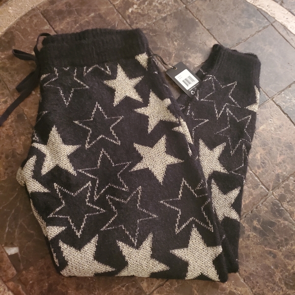 Pj Salvage Black with Cream Stars Sweater Material jogger lounge Pants M NWT - Picture 3 of 5